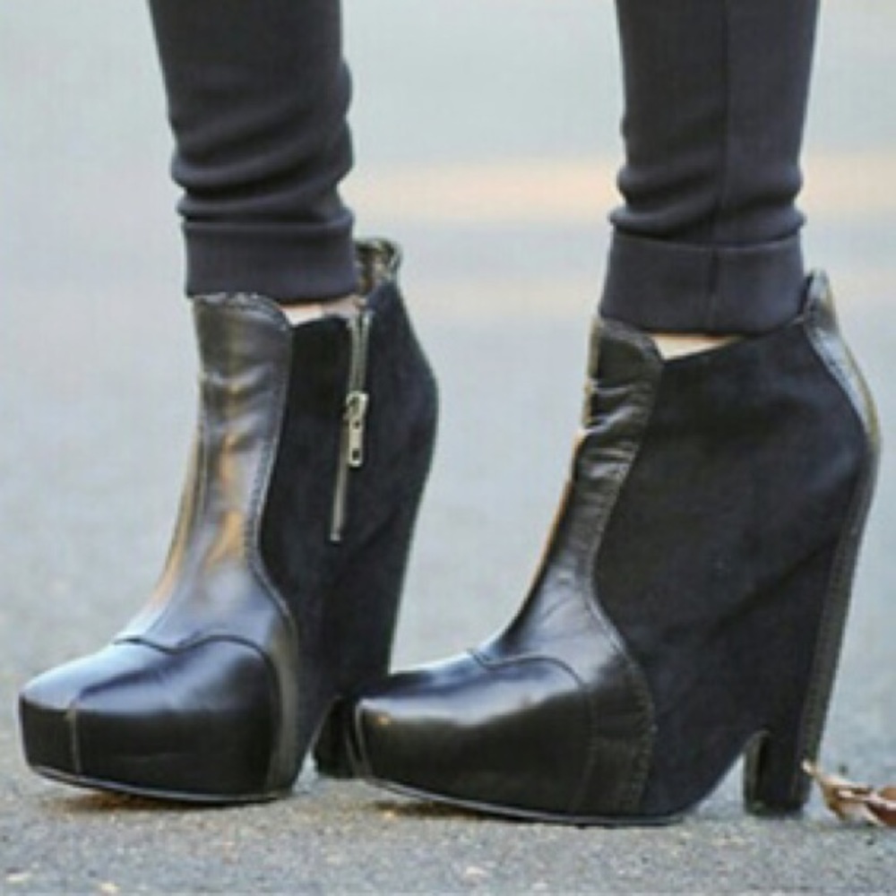 Sam Edelman Black Zoe Boot